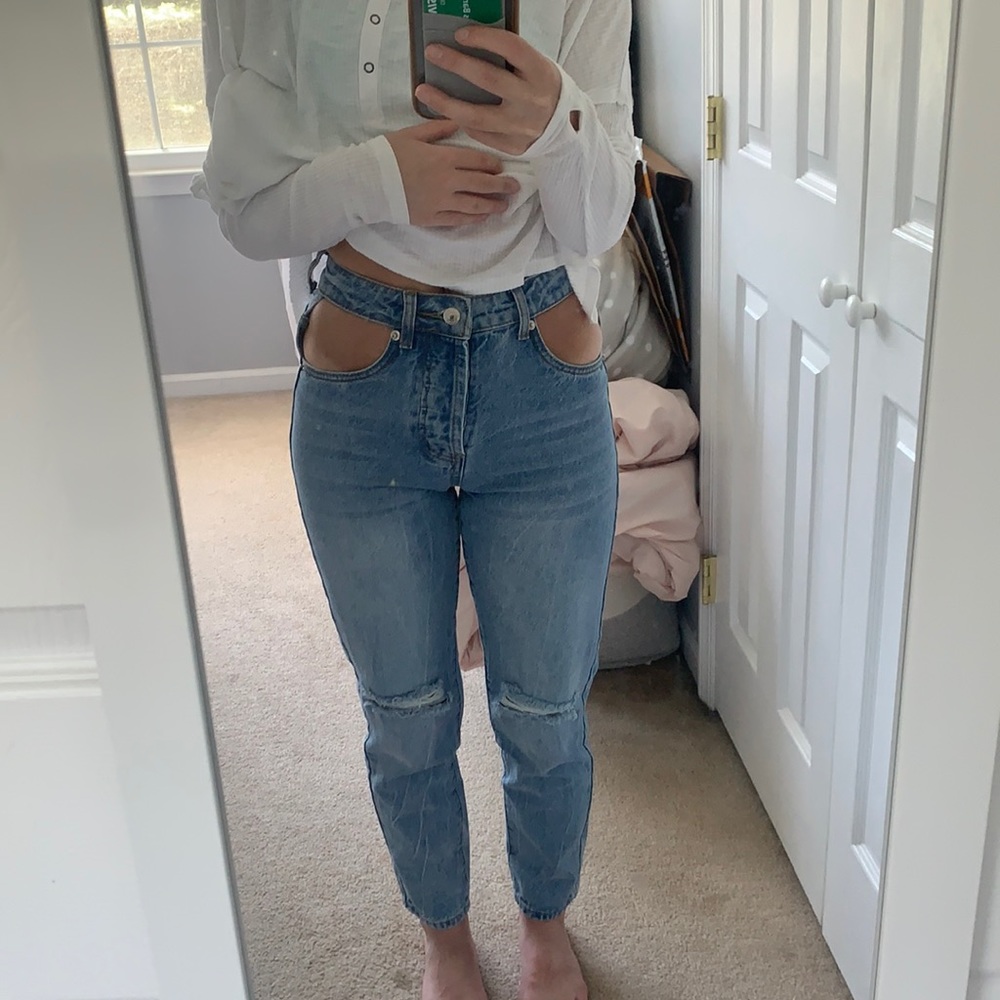 edikted cut out pocket jeans//size xs//never worn new w tags